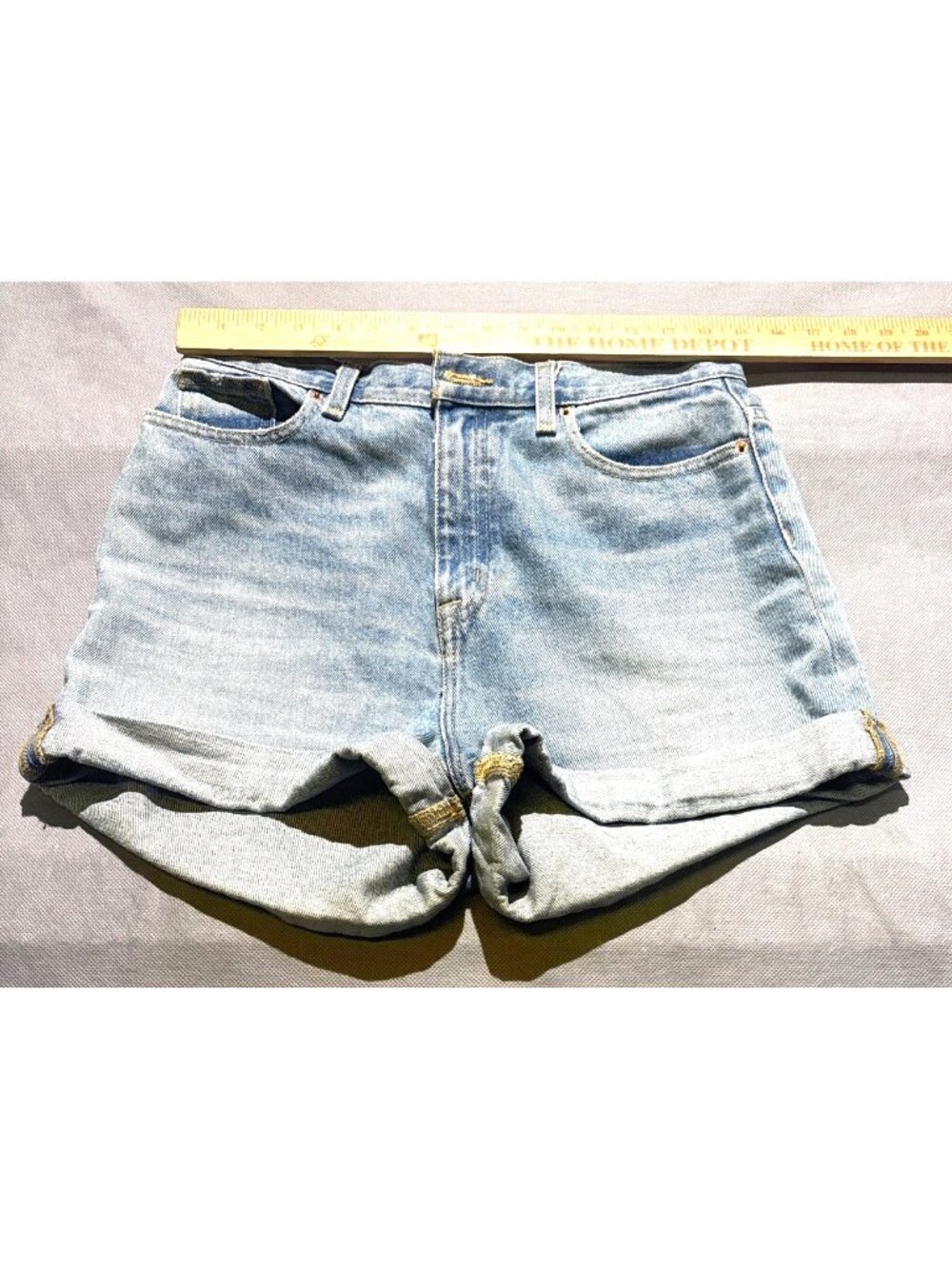 BDG Mom High Rise Size 28 - Picture 9 of 10